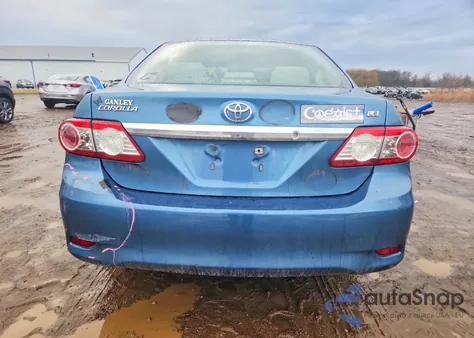 2013 Toyota Corolla Base z USA, uszkodzony, nr VIN 5YFBU4EEXDP146992